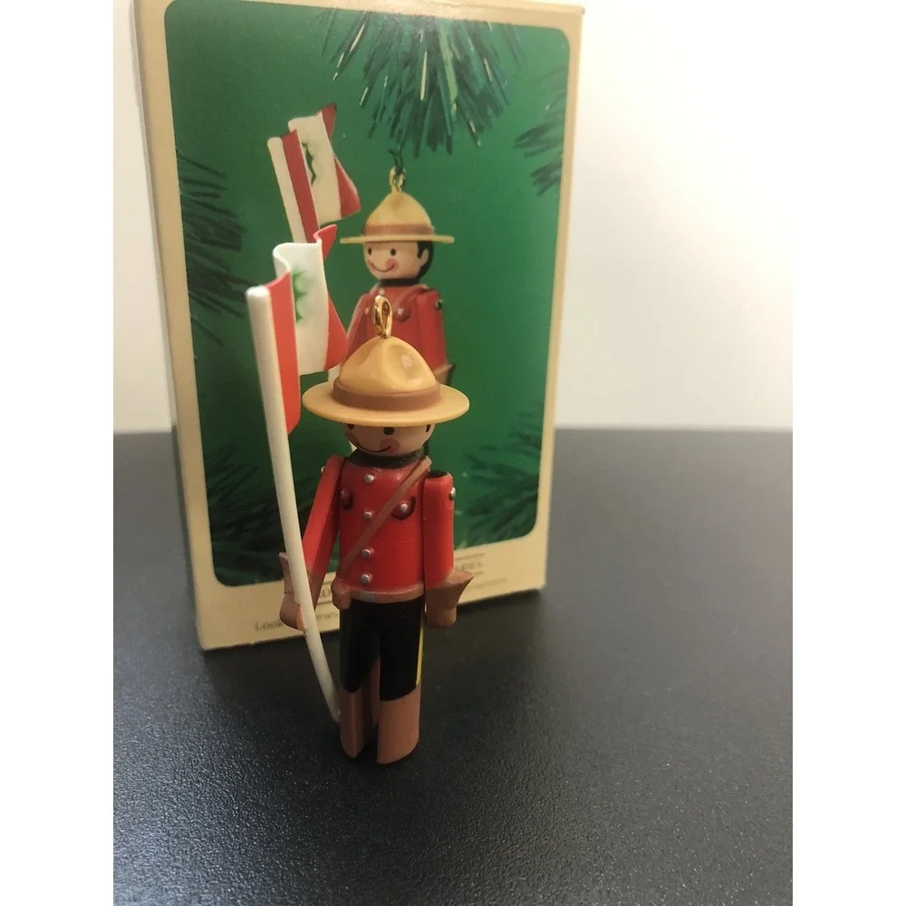 1984 Hallmark Clothespin Soldier Ornament #3 in Series Christmas‎ Keepsake